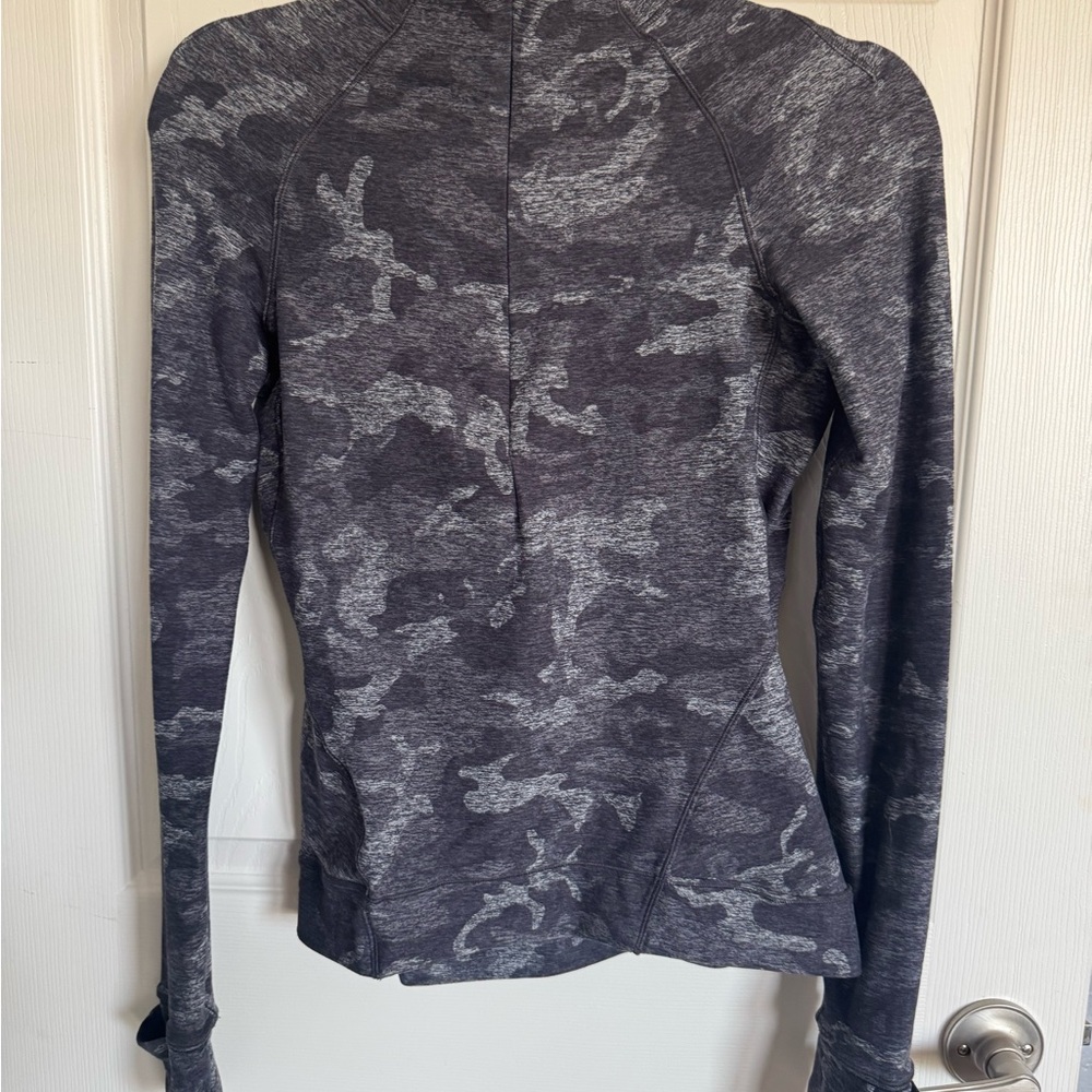 Lululemon Athletica Gray Fitted Quarterzip Pullover